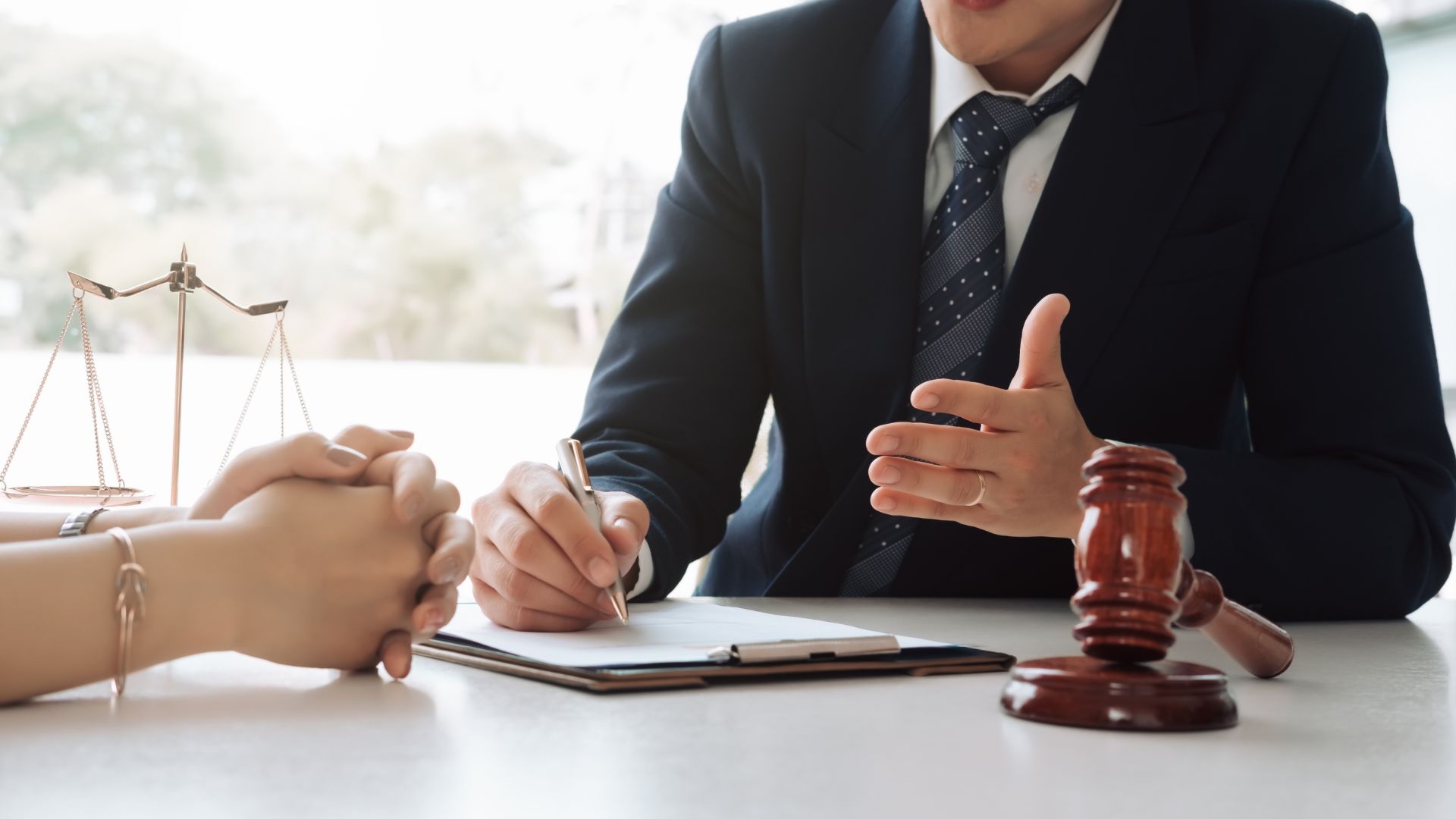Contact Truck Accident Lawyer in American Fork, William Andrews Injury Attorney Image
