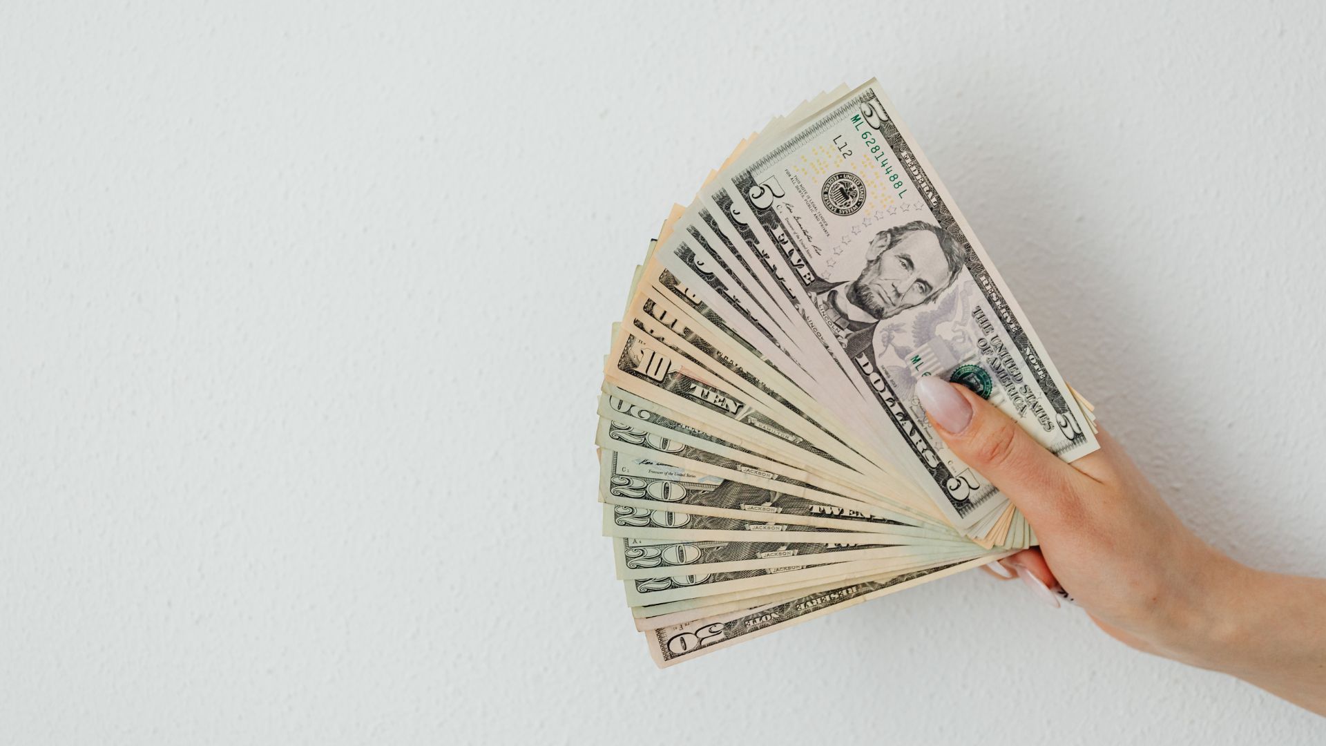 How a Top-Rated Truck Accident Attorney in Salt Lake City Pursues Maximum Compensation After a Crash image