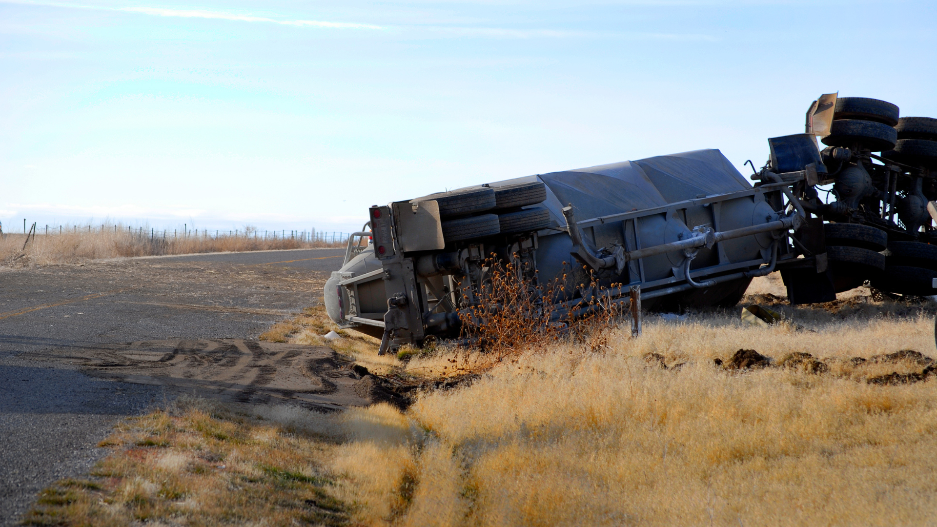 How a Semi-Truck Accidents Lawyer in Provo Can Help Victims and Families